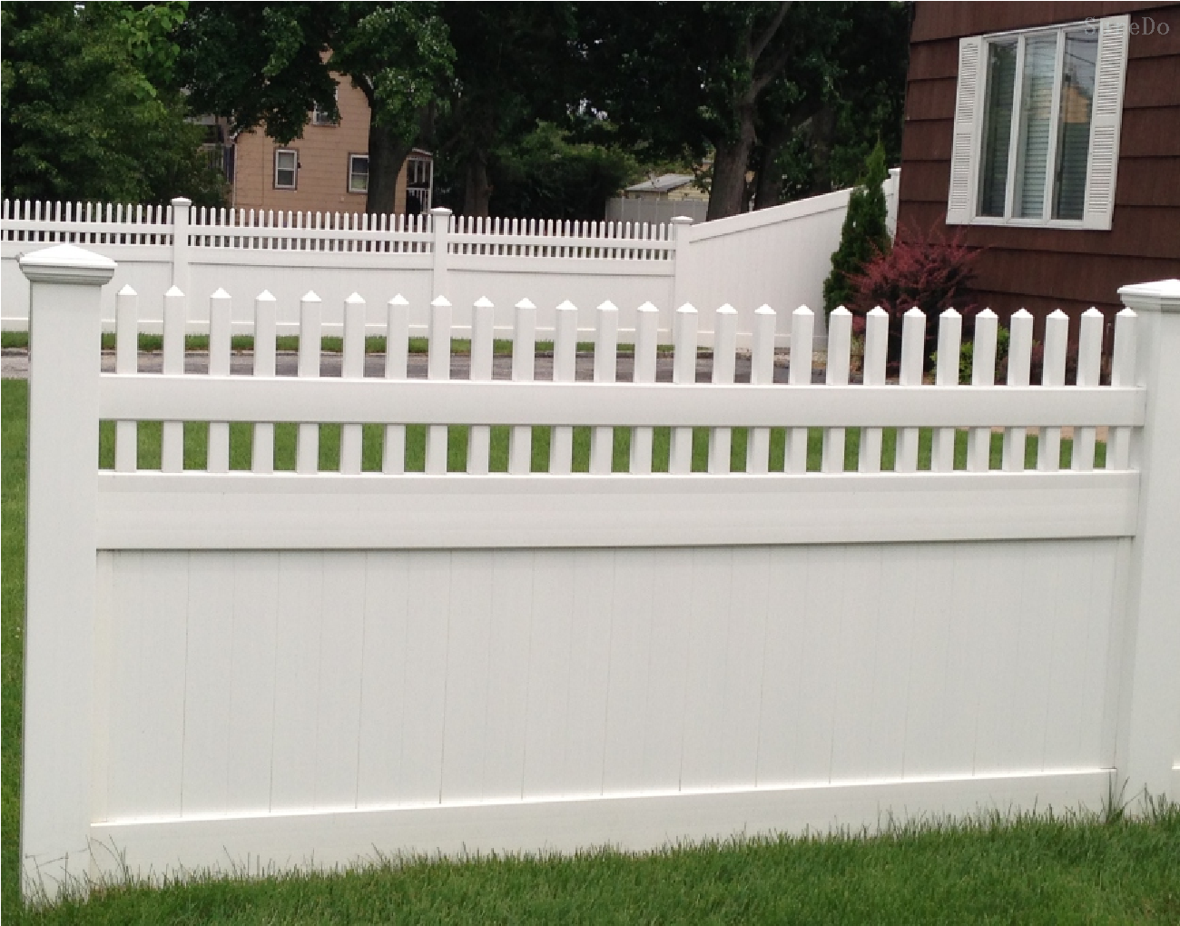 HF006 Vinyl Privacy Fence With Top Picket